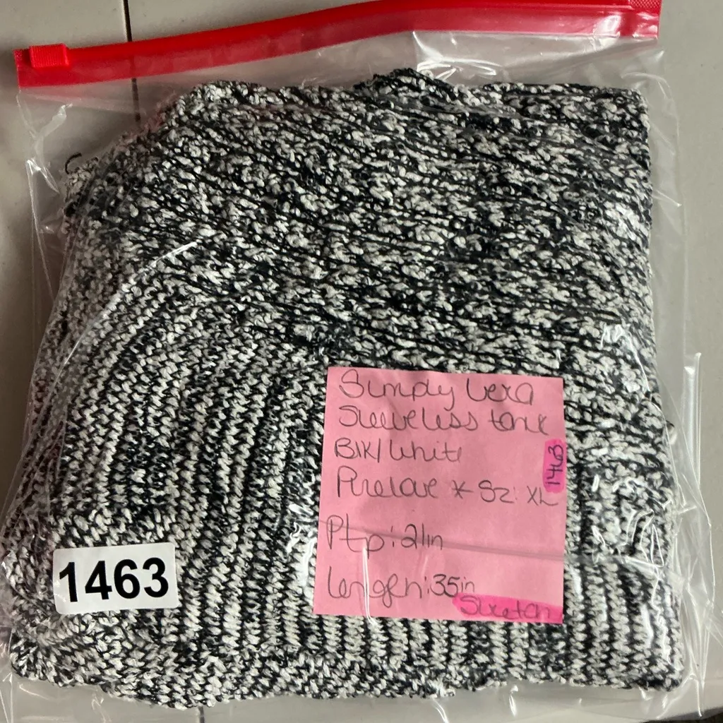 Simply Vera Vera Wang Black and White Tank Top - Image 6