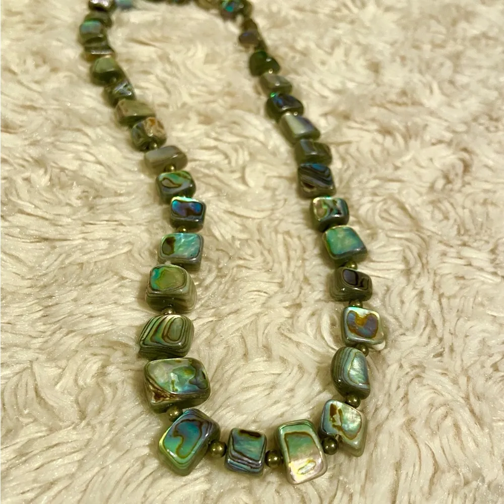 Vintage Natural Hand Carved Abalone and Hematite Necklace Vtg - Image 12