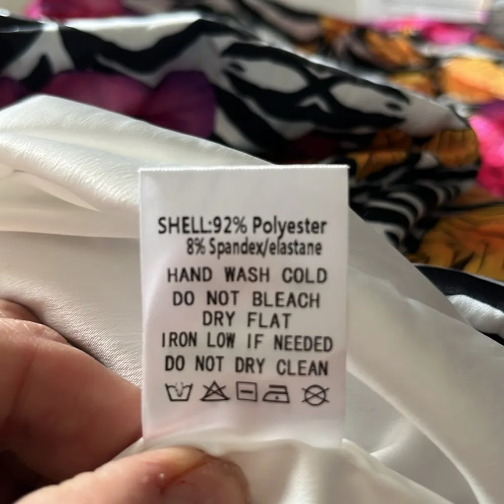 Akira flowered bodycon side ruching mini dress - Image 3