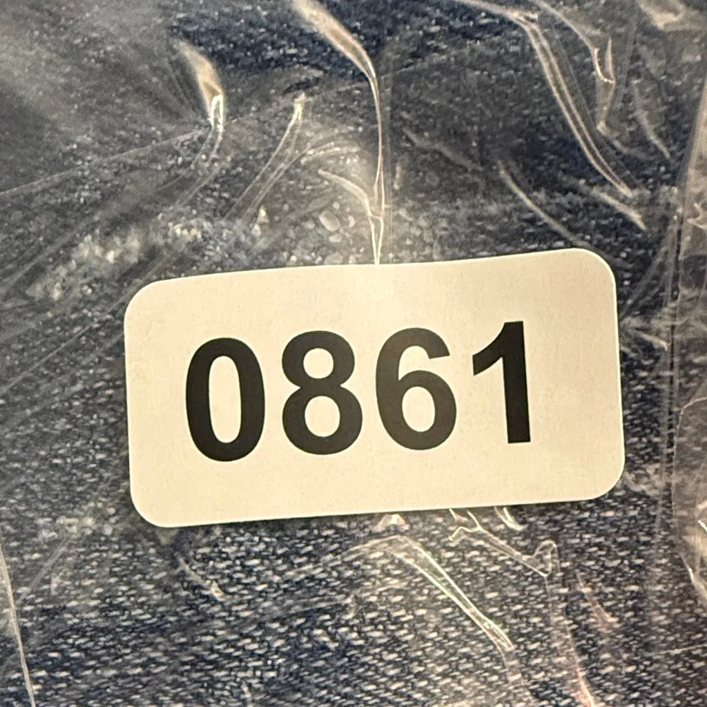 Vigoss Dark Blue Distressed Cropped Jeans - Image 4