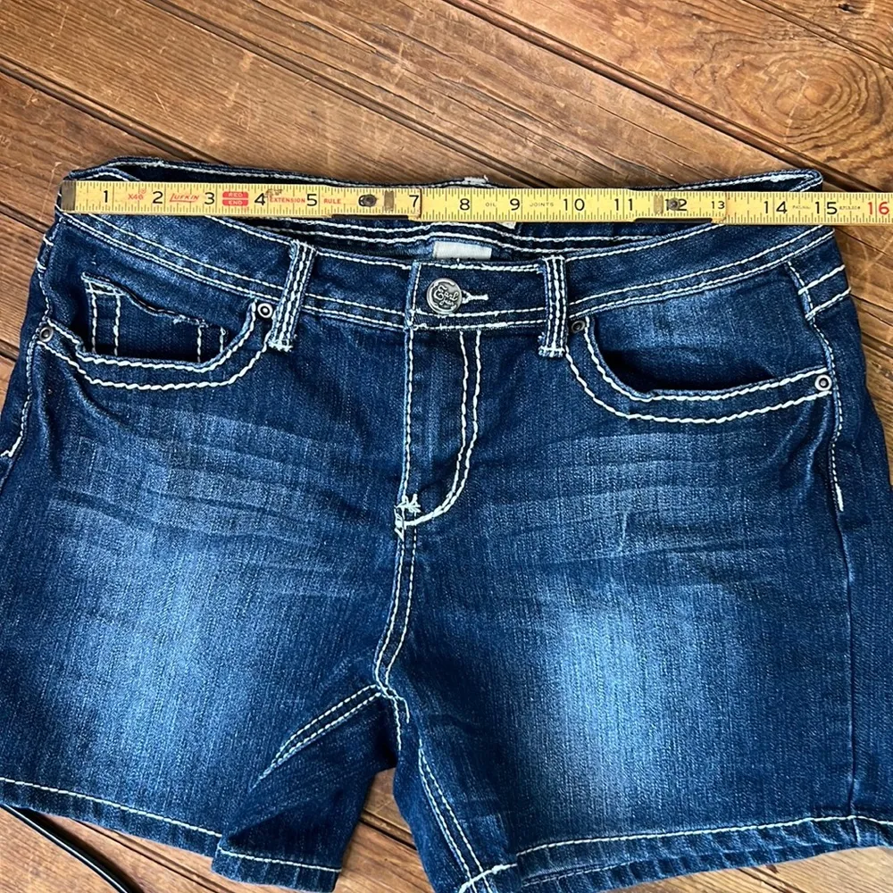 Women’s vintage Earl Jean mid rise shorts size 10 - Image 3
