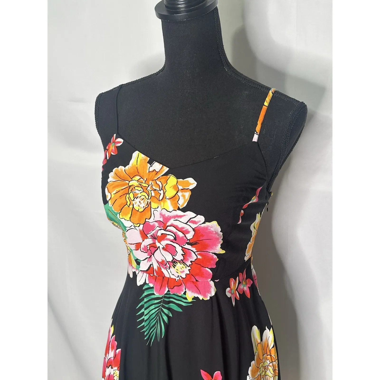 Old Navy Women's Sleeveless Black Tropical Print Dress Size XS - Image 4