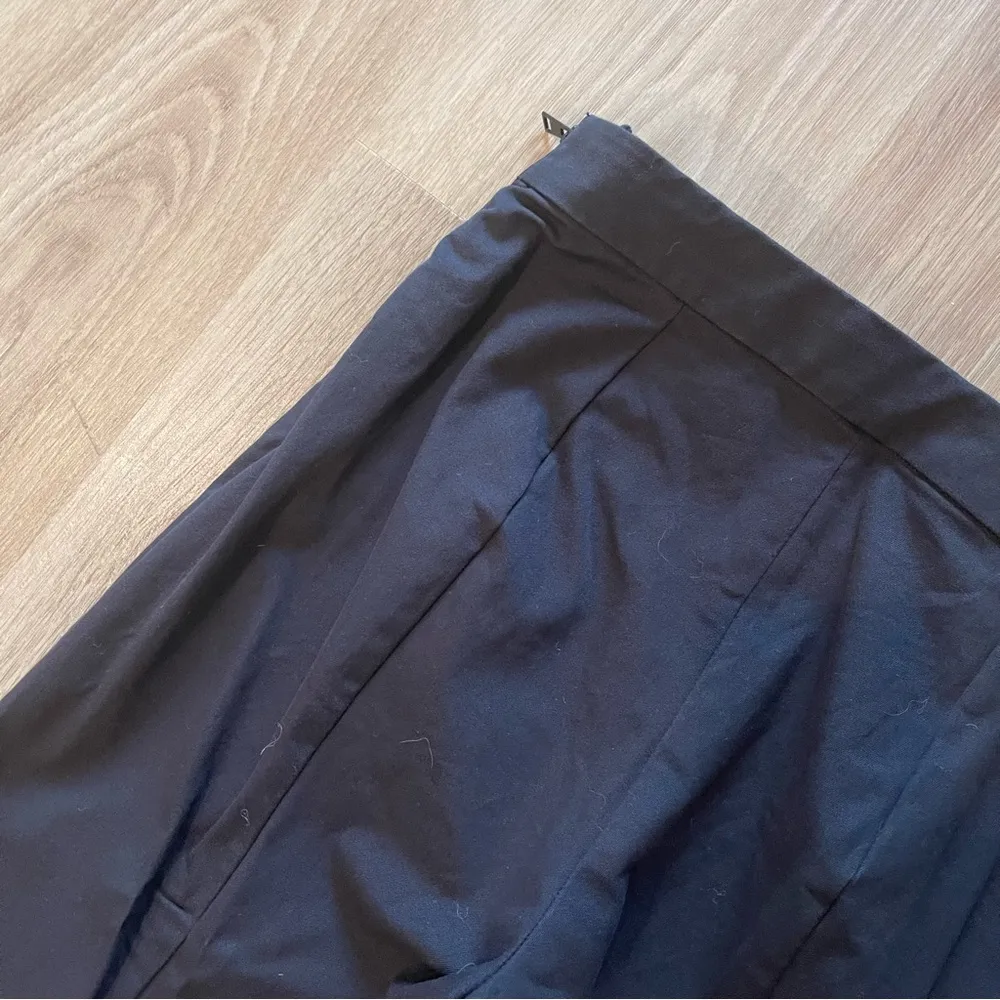 Everlane The Black Curvy Side Zip Stretch Cotton Pant - Image 10