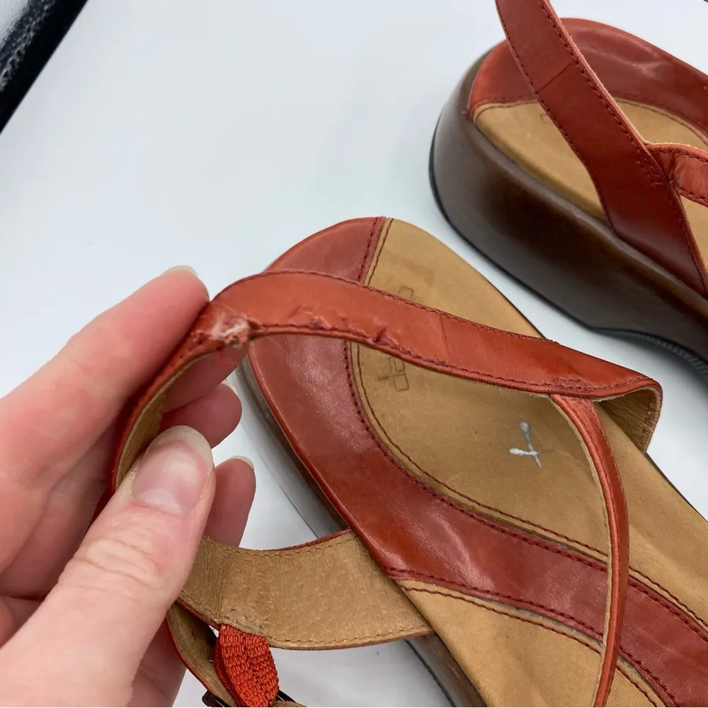 Dansko Lynnie Wedge red orange chunky Sandals size 41 vintage retro comfort - Image 3