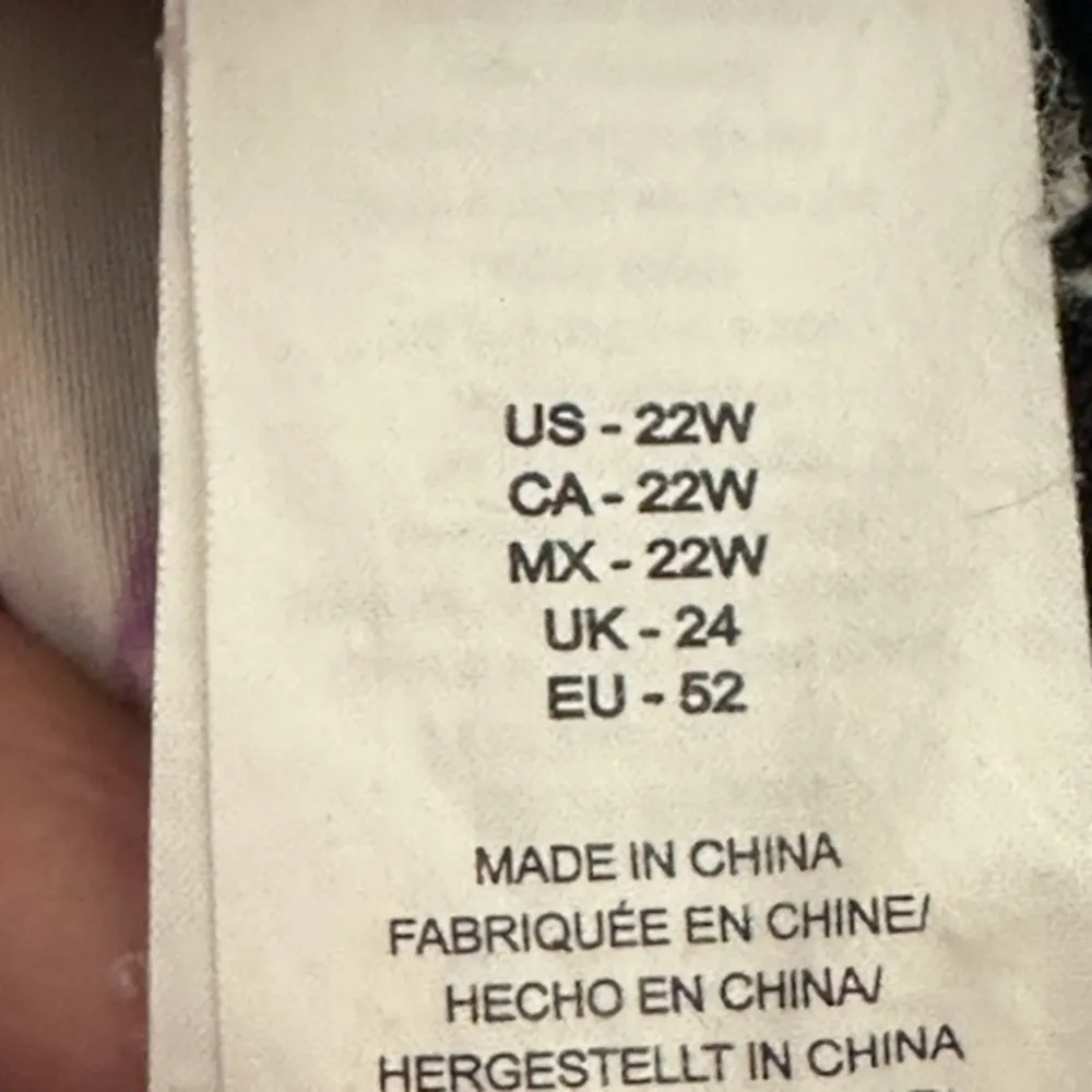 Plus Size Maxine of Hollywood Black Swimsuit Tropical Flowers Size 22W EUC #1127 - Image 5