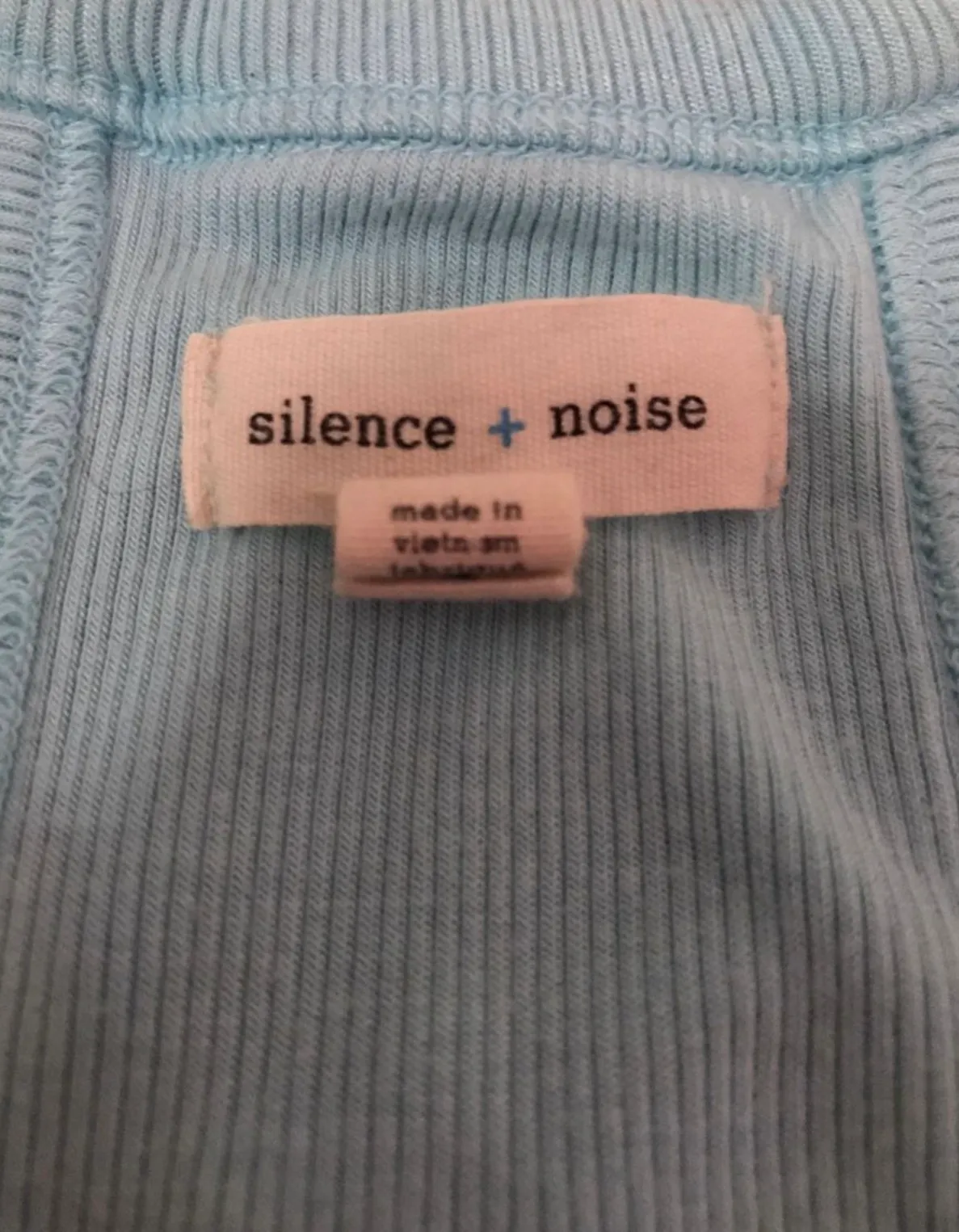 Silence + Noise Baby Blue Crop Top  - Image 4