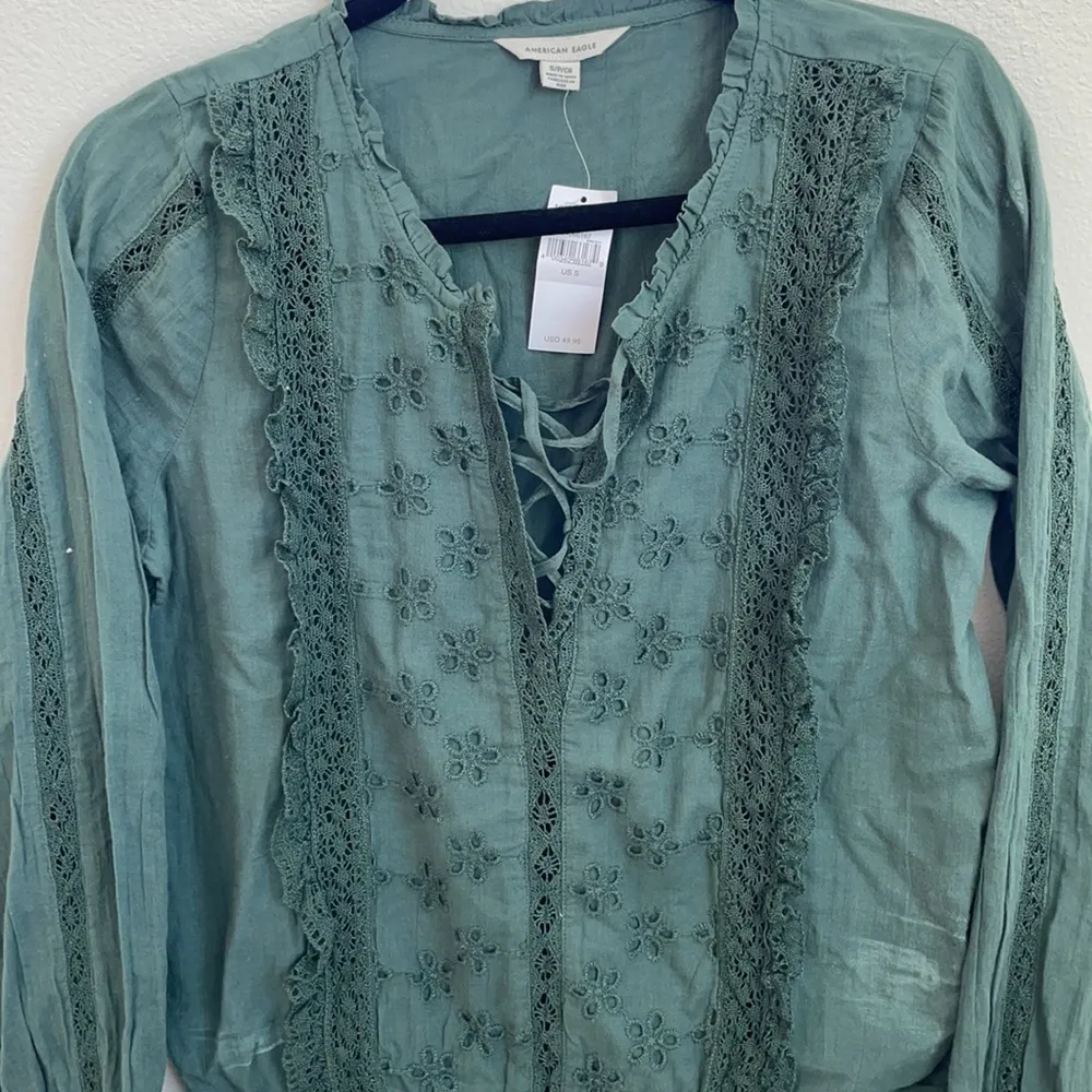 NWT AEO Dark olive green eyelet lace blouse S - Image 2