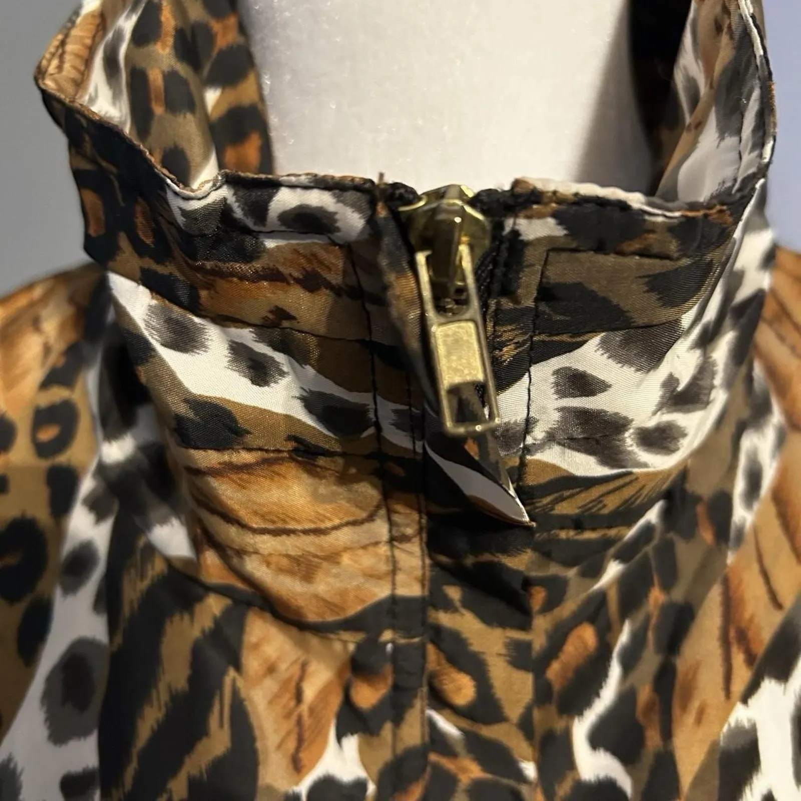 Active Studio by Div Russo Animal Print Puffer Jacket Size Medium Brown - Image 3