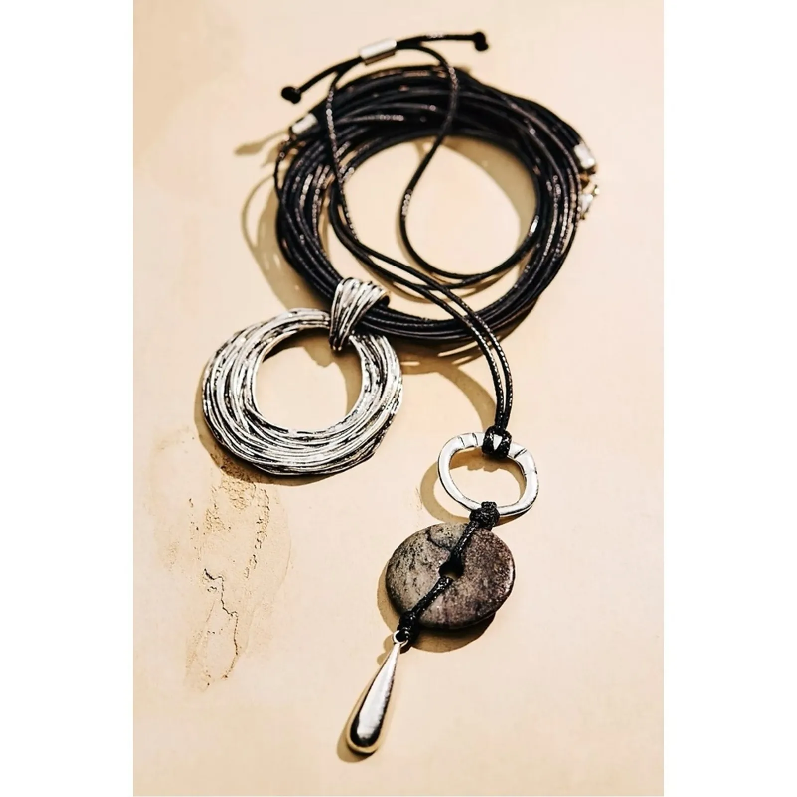 Free People Waterhouse Long Pendant Necklace Black NWT Western Bohemian Choker - Image 12