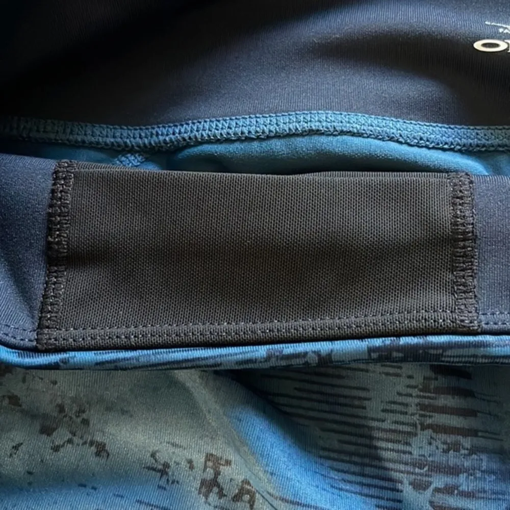 Oakley Legging Capri Teal O Hydronix Size Large EUC #1981 - Image 4