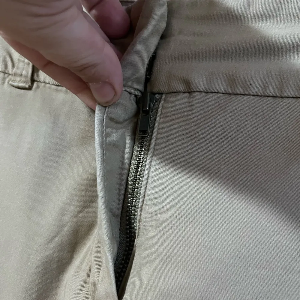 IZOD Capris Size 10 - Image 3