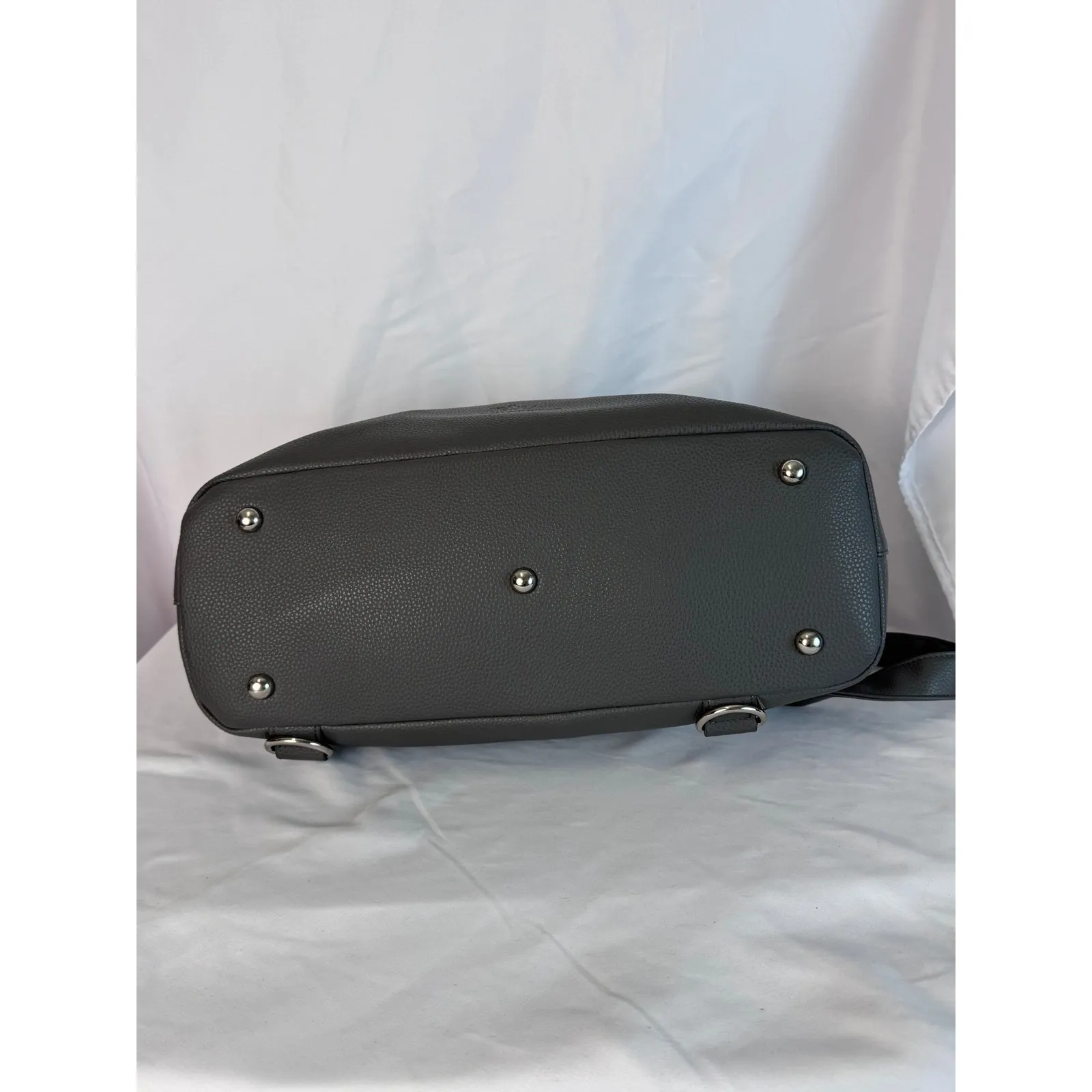 Willow Wood Gray Tote Bag Crossbody‎ Purse Front Pocket Tassel Accent - Image 8