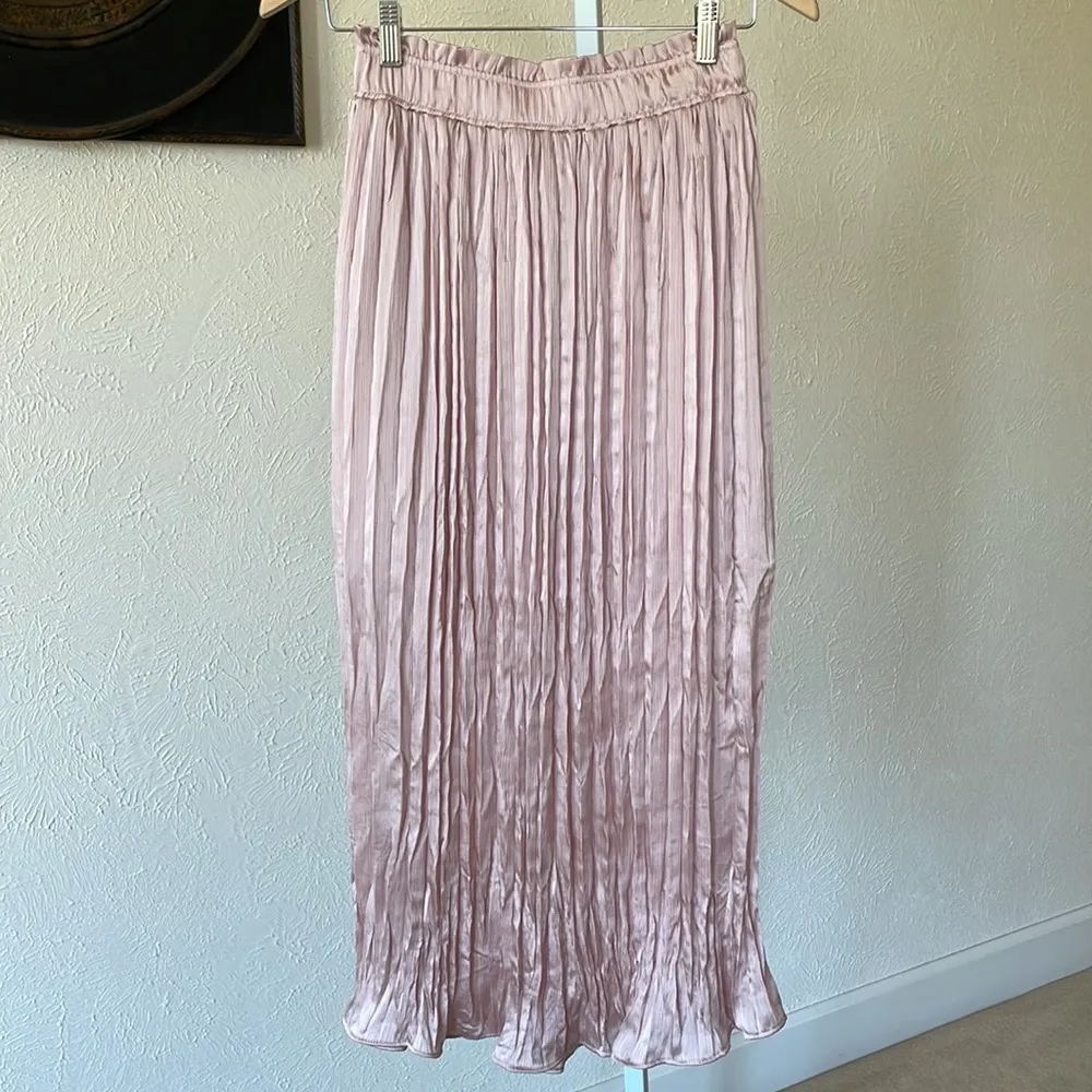 Topshop pretty silky pink crushed pleated satin skirt - Image 3