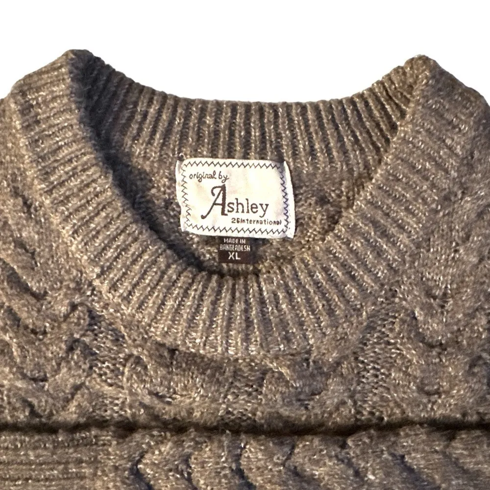 Ashley by 26 International Vintage Green Cropped Cable Knit Long Sleeve Sweater - Image 5