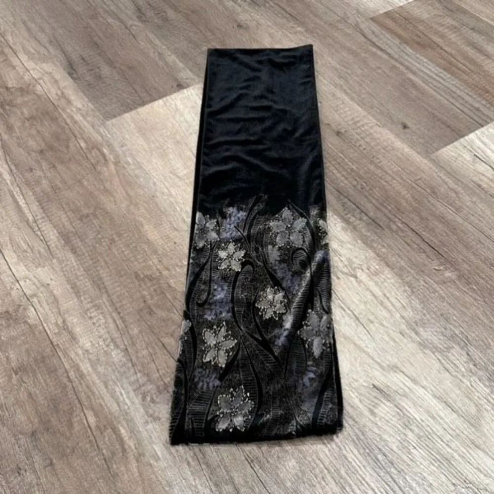 Stunning Vintage Black Velvet Embossed Scarf Floral Fairy ‎ Fairycore Whimsigoth - Image 8