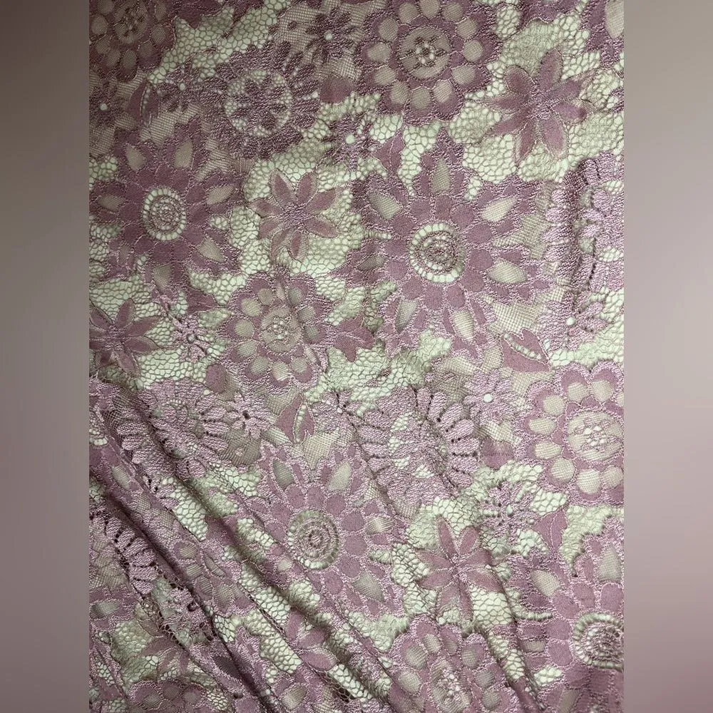 Lularoe Lucy mauve floral lace skirt sz small - Image 4