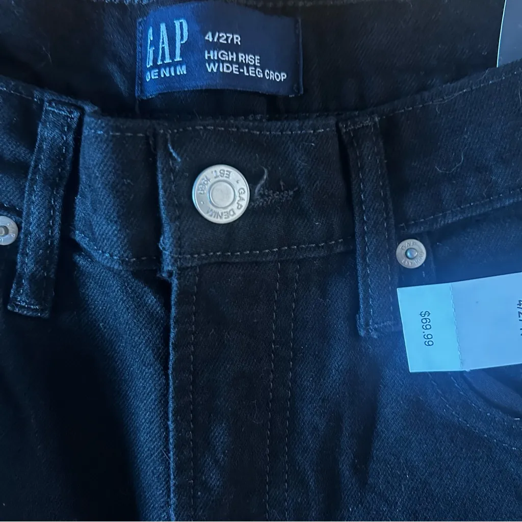 Gap High Rise Wide Leg Crop - size 4R - Image 3