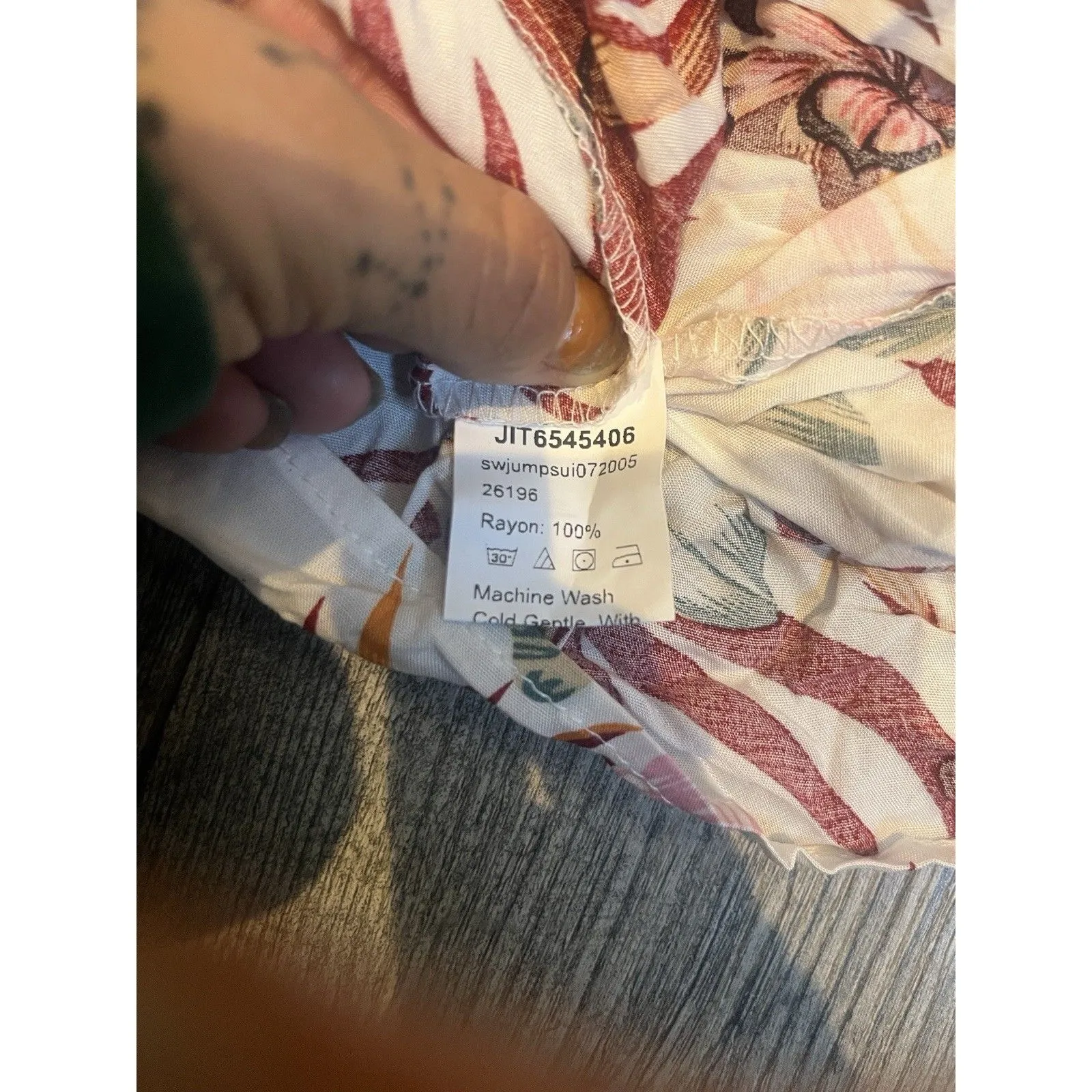 SheIn Rayon White Floral Shorts Romper Womens Large Sleeveless Size 8/10 - Image 6