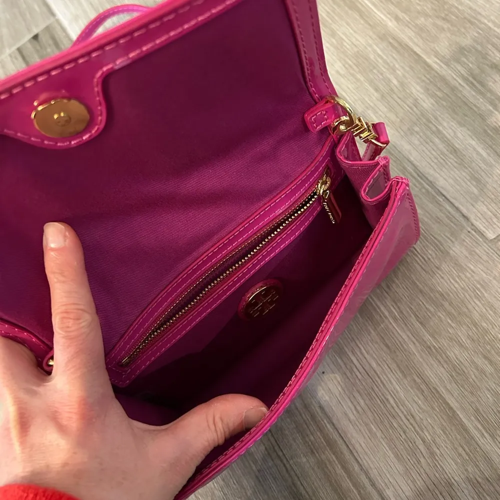 Tory Burch  Pink Crossbody Bag - Image 8