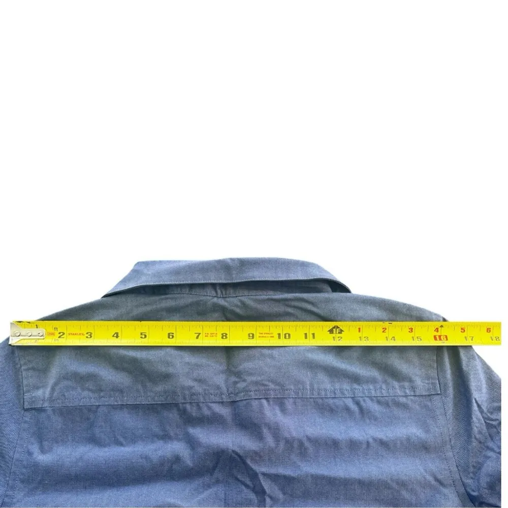 Ellen Tracy Women’s Blue Button Up Shirt Long Sleeve No Iron Top Size Medium - Image 5