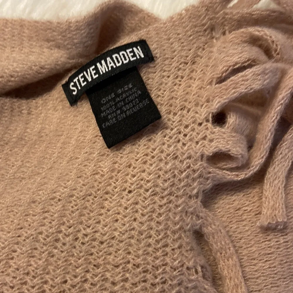 Steve Madden Women Scarf 🧣very soft and beautiful NWOT - Image 2