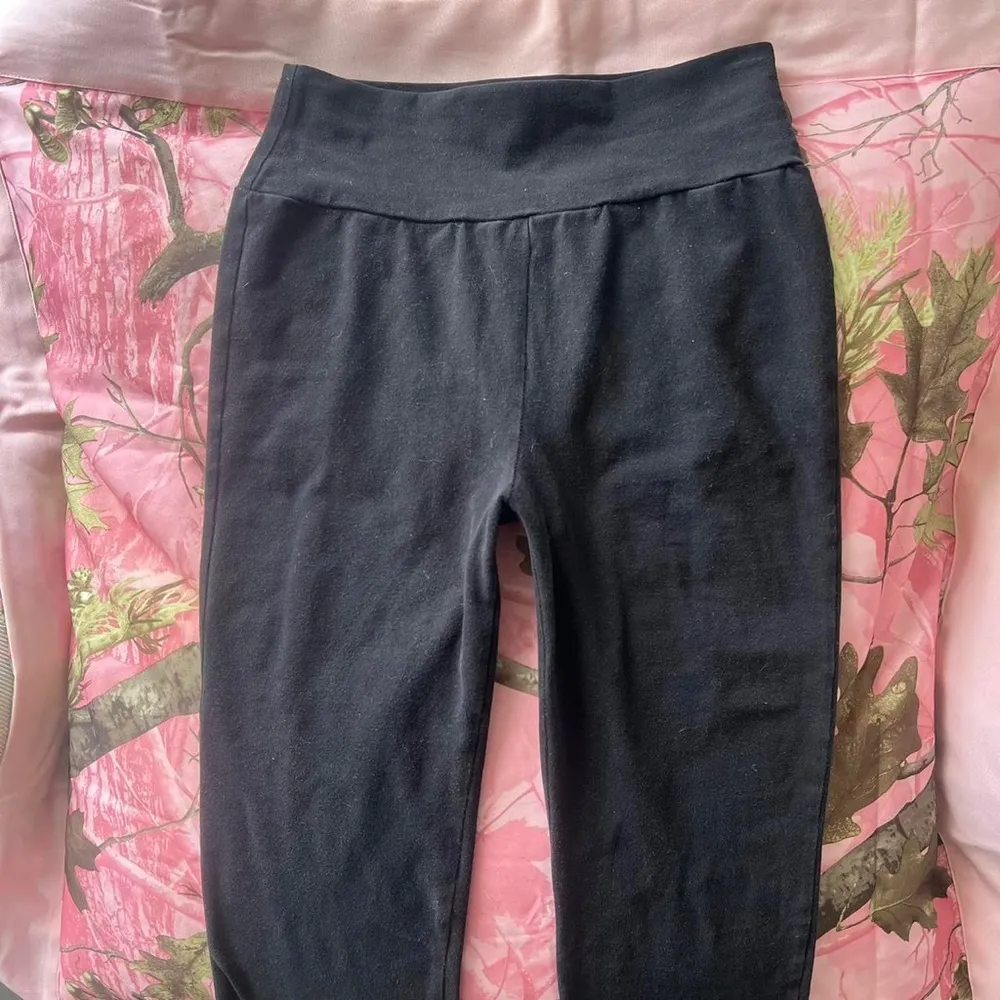 black fold over flare high waisted leggings / yoga pants - Image 5