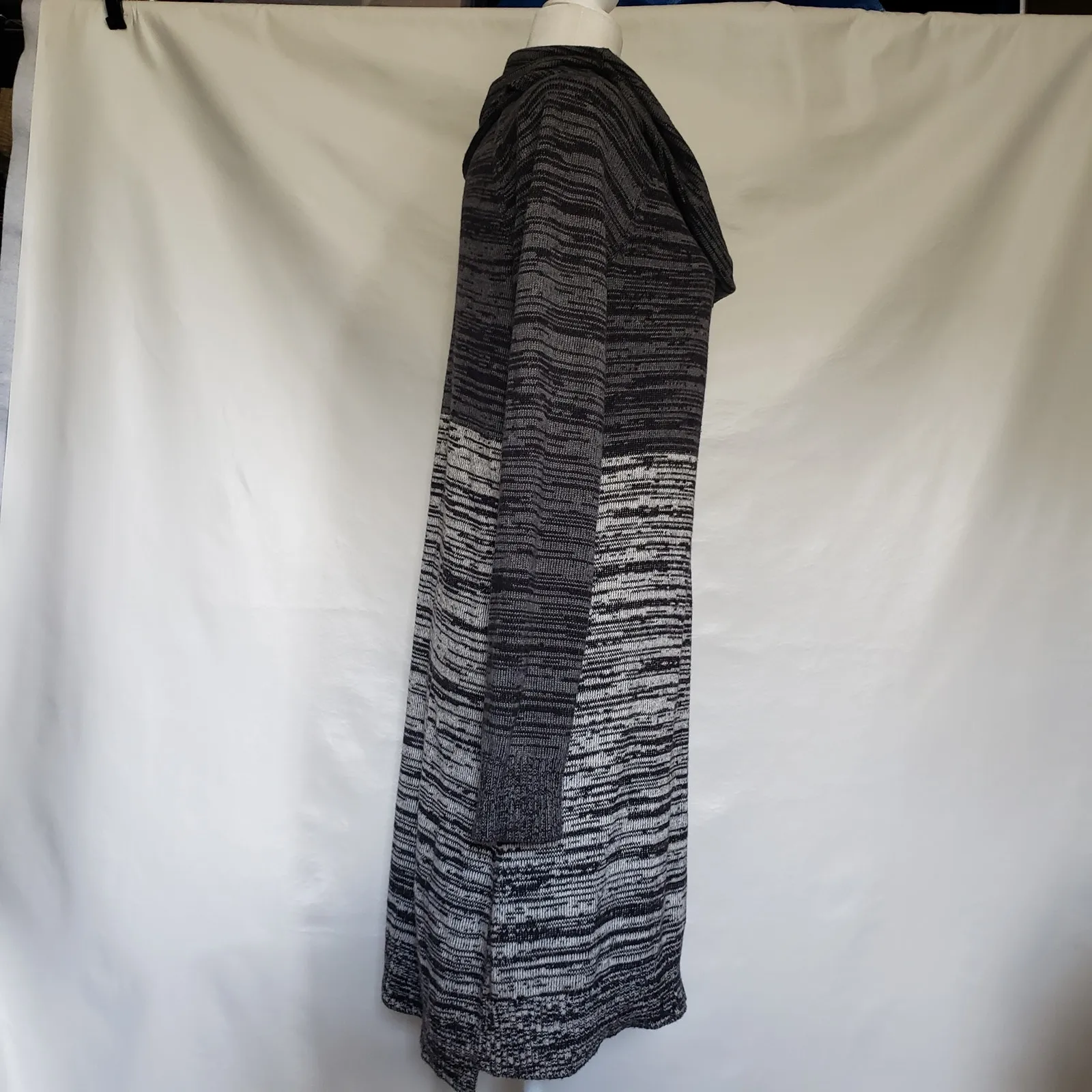 Express Sweater Womens Dress Sz M Preppy Marled Fall Cozy Cowl Neck Hombre Gray - Image 3