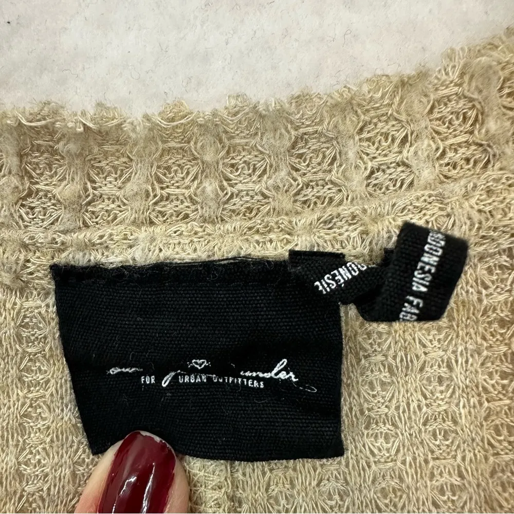 Urban Outfitters Button Up Waffle Knit Long Sleeve Sweater Womens Small Beige - Image 3