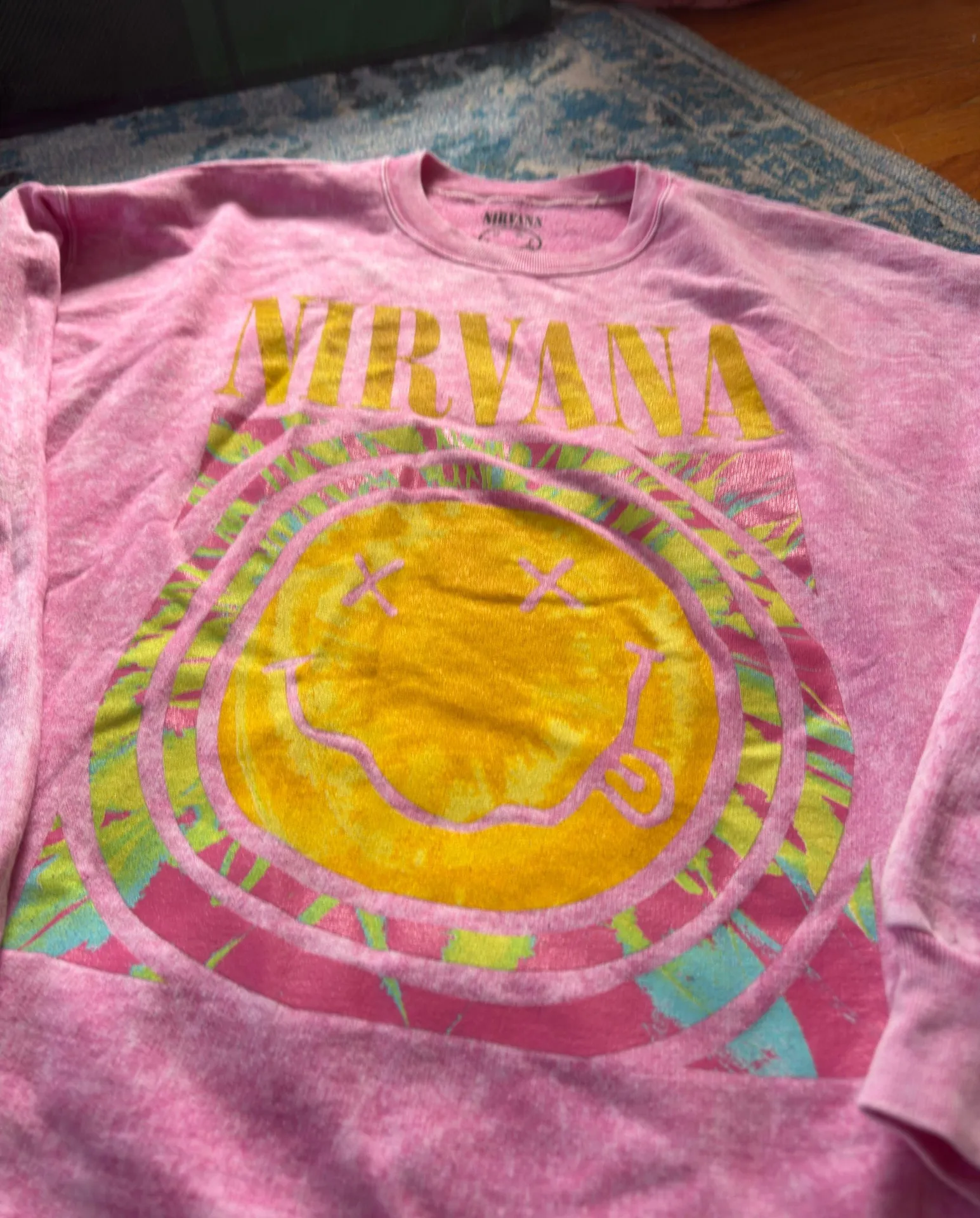 pink crewneck - Image 2