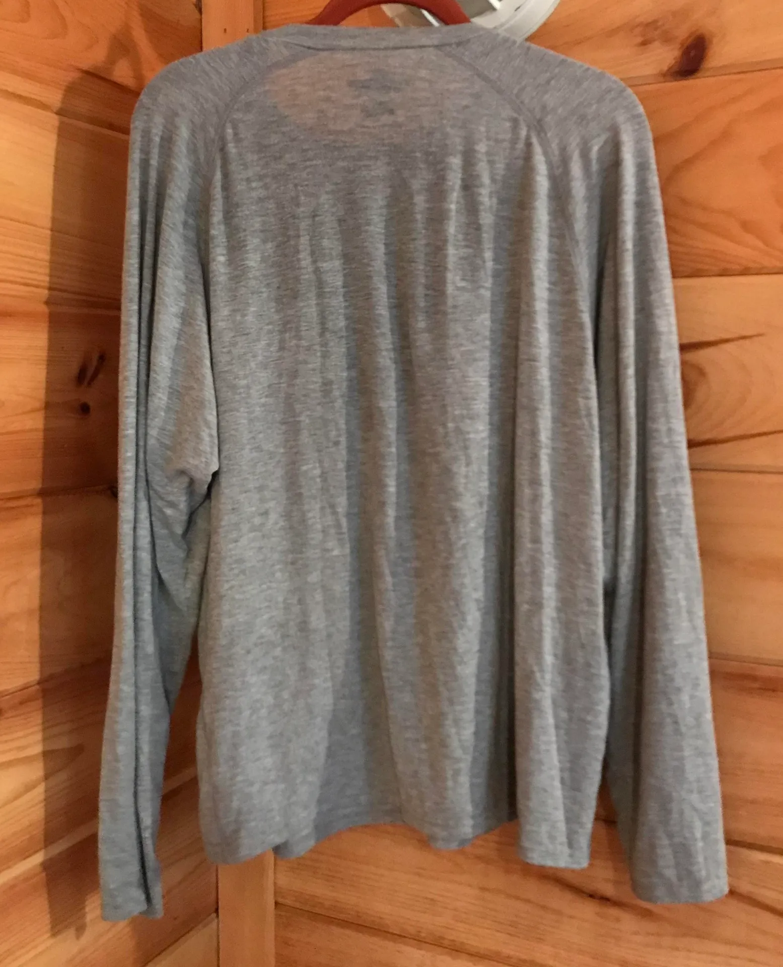 LIGHT GREY THIN  ATHLETICS LONG SLEEVE LOGO GRAPHIC TEE TOP - Image 4