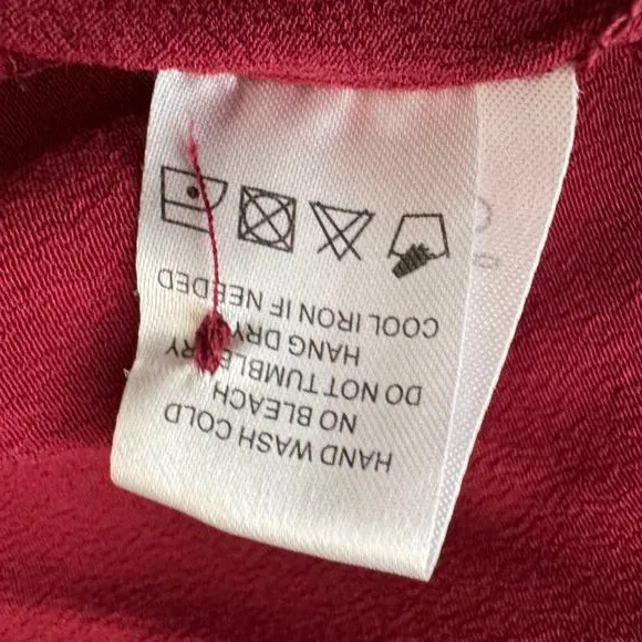 Lovers‎ + Friends Red Cold Shoulder Top Size M - Image 6