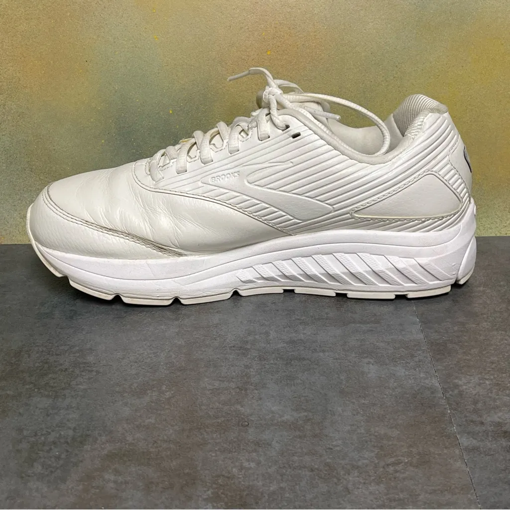 Brooks Addiction Walker 2 Women's Wide Sneakers White Size 9.5D - Image 10