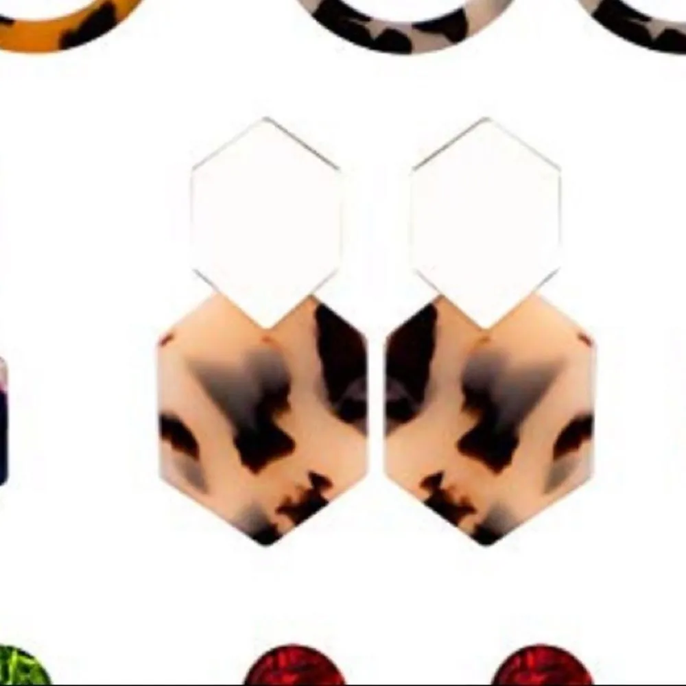 ✨ Resin Acrylic Dangle Earrings✨ Brown - Image 2