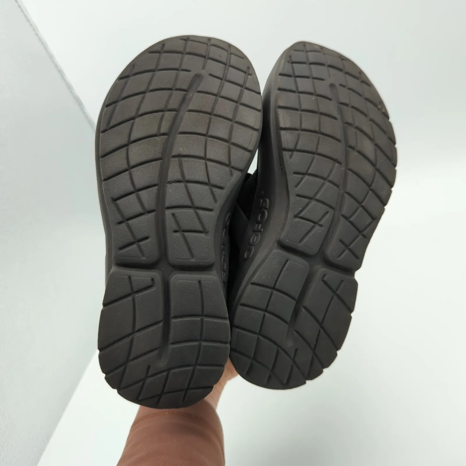 OOFOS OOMG High Black Mesh Slip On Sneakers Ankle Boots Recovery Womens 7 EU 38 - Image 7