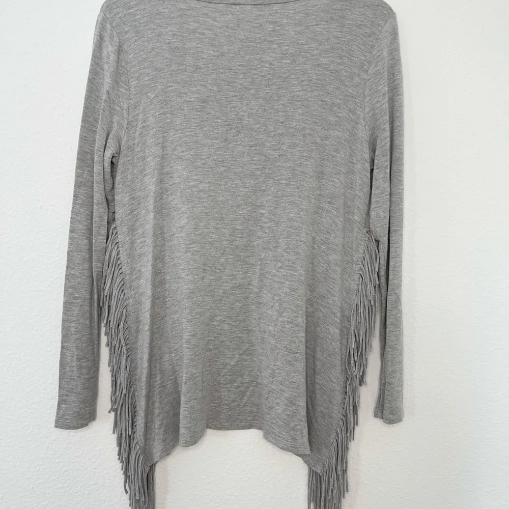Gianni Bini Fringe Side Slit Long Sleeve Tee - Image 6