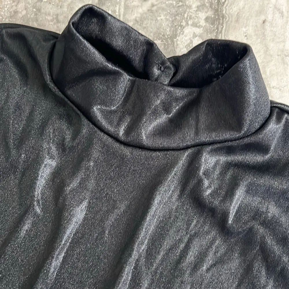 PrettyLittleThing Black Metallic High Neck Open Back Bodysuit, Size UK10 US6 NEW - Image 8