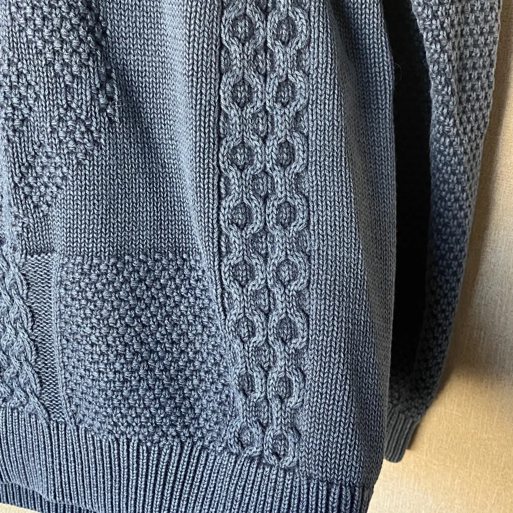 Tommy Bahama  Knit Pullover large - Image 10