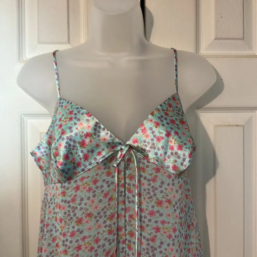 Victoria's Secret Vintage 1990s Y2K Blue Floral Open Front Satin Cami Top M - Image 5