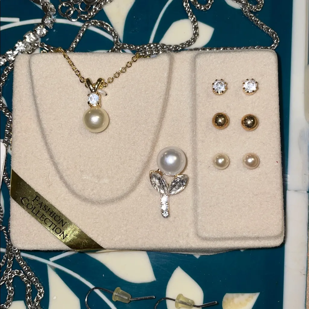 Bundle Silver and Pearl variety Jewelry Set - Image 7