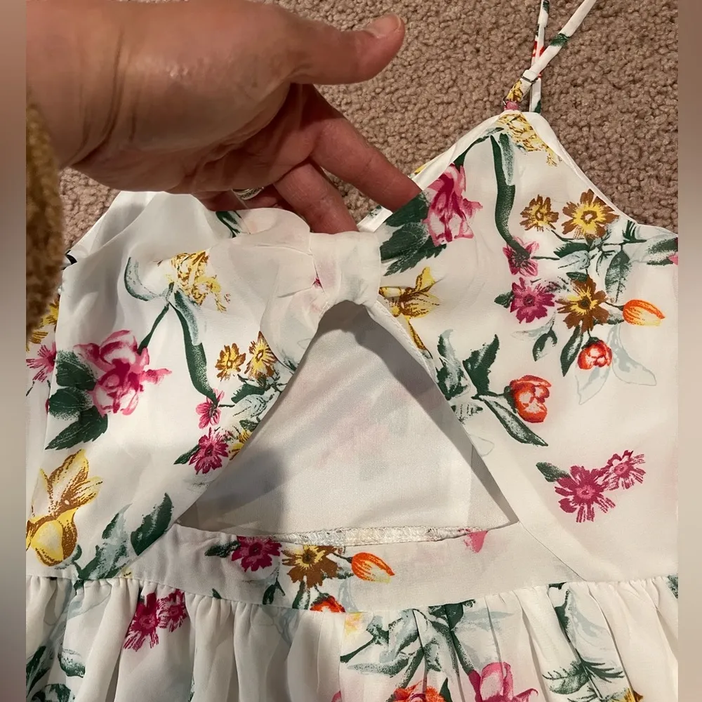 FOREVER 21 Junior Floral White Spaghetti Mini dress with Open Back - Image 7