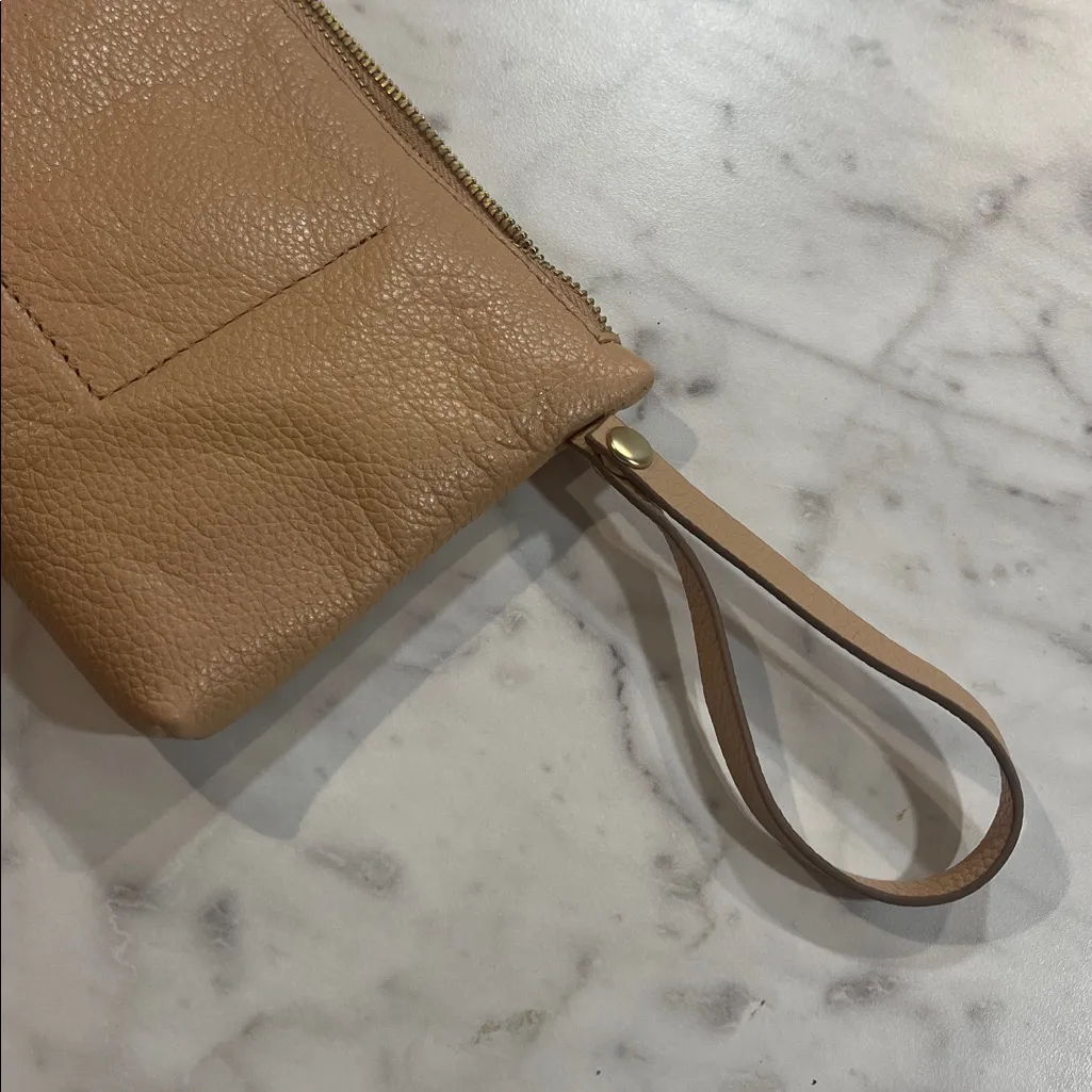 Vince camuto tank wristlet wallet - Image 5