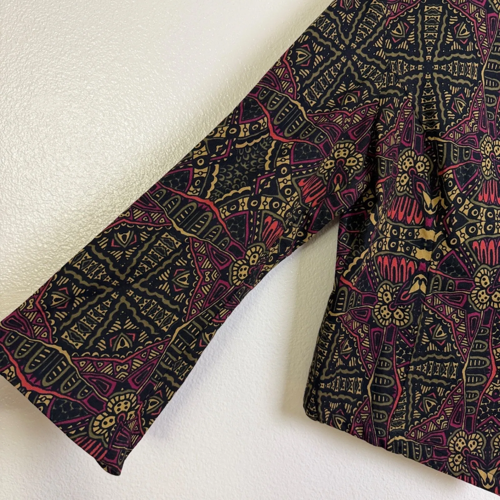 Los Banditos Jacket Womens Size XL Red Pattern Asymmetrical Asian Floral Mawlana - Image 4