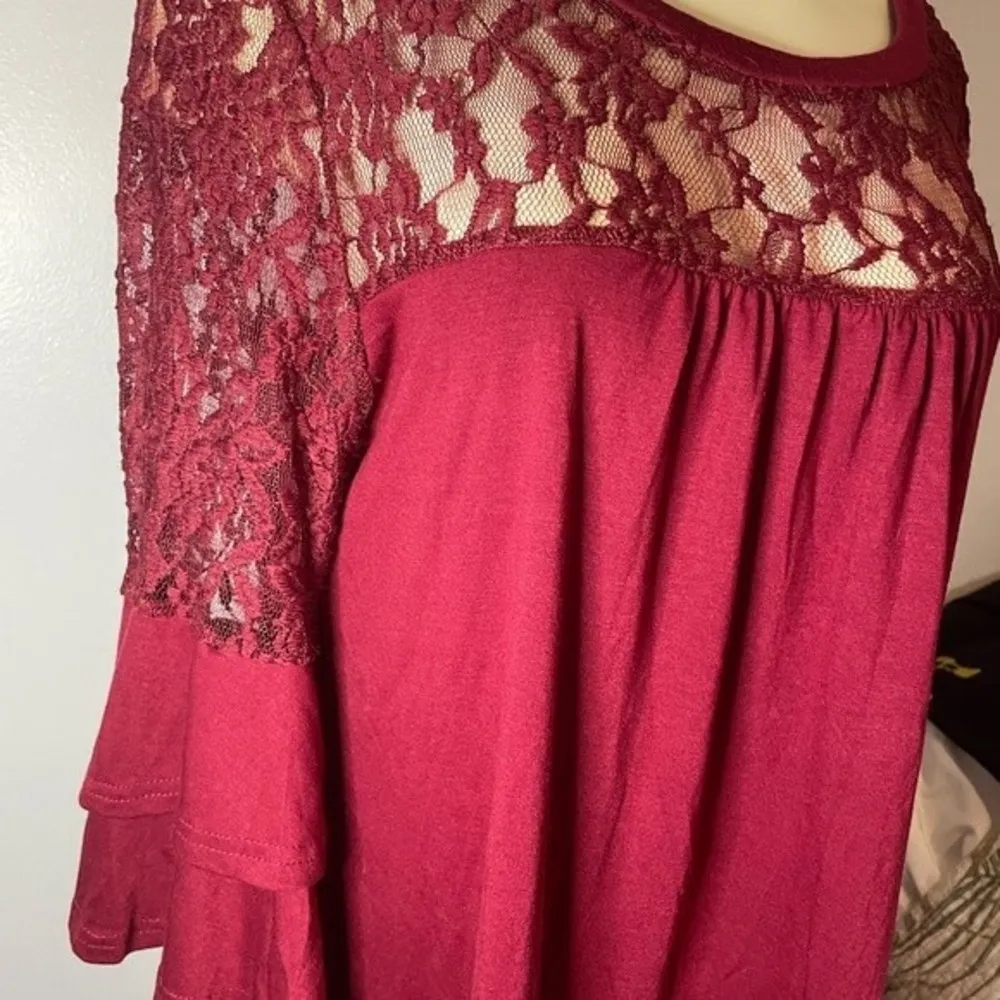 Women’s Maroon Lacey Top, 3/4 Sleeves Blouse Size Large - Image 3
