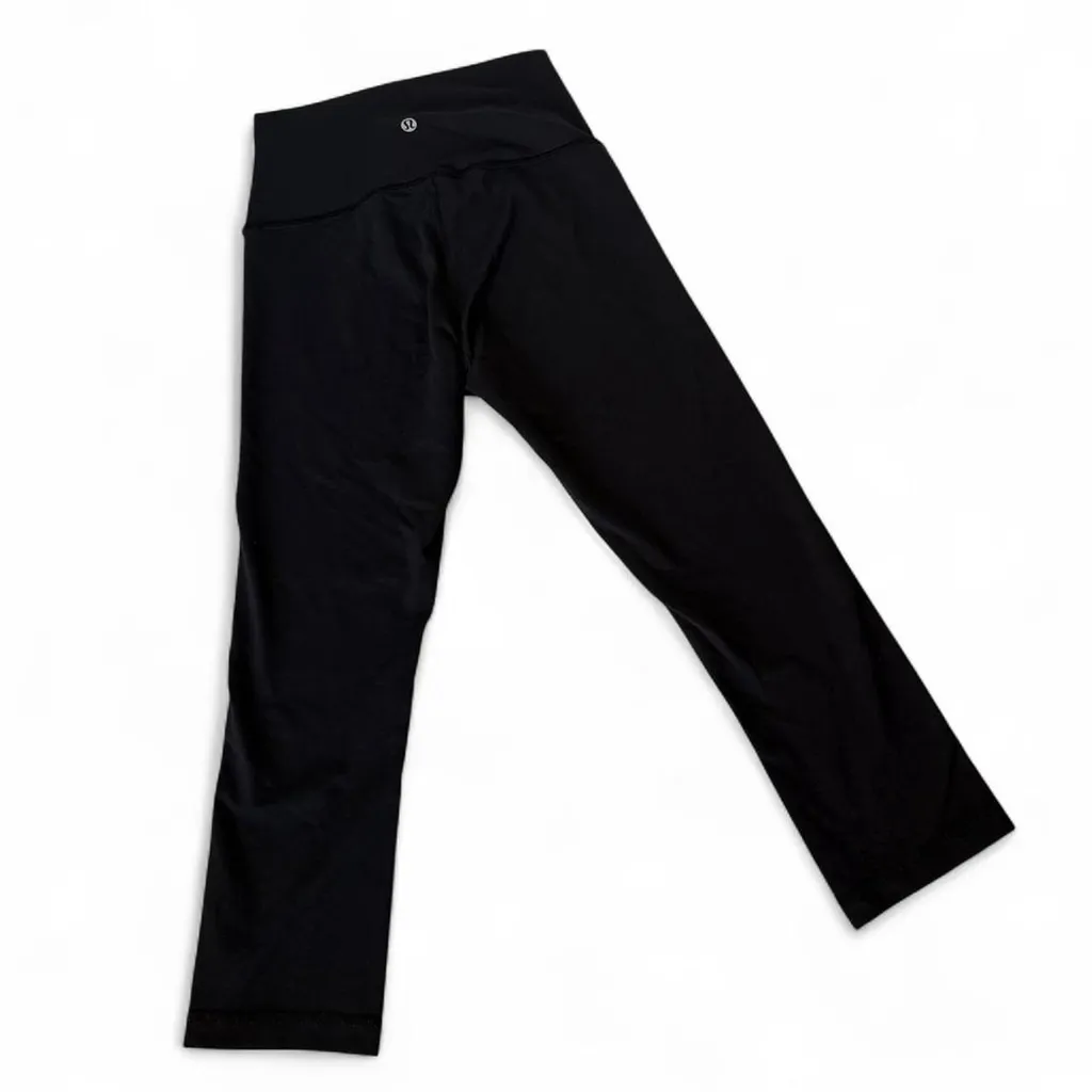 Lululemon Black Cropped Capri Leggings - Size 4 - Image 4