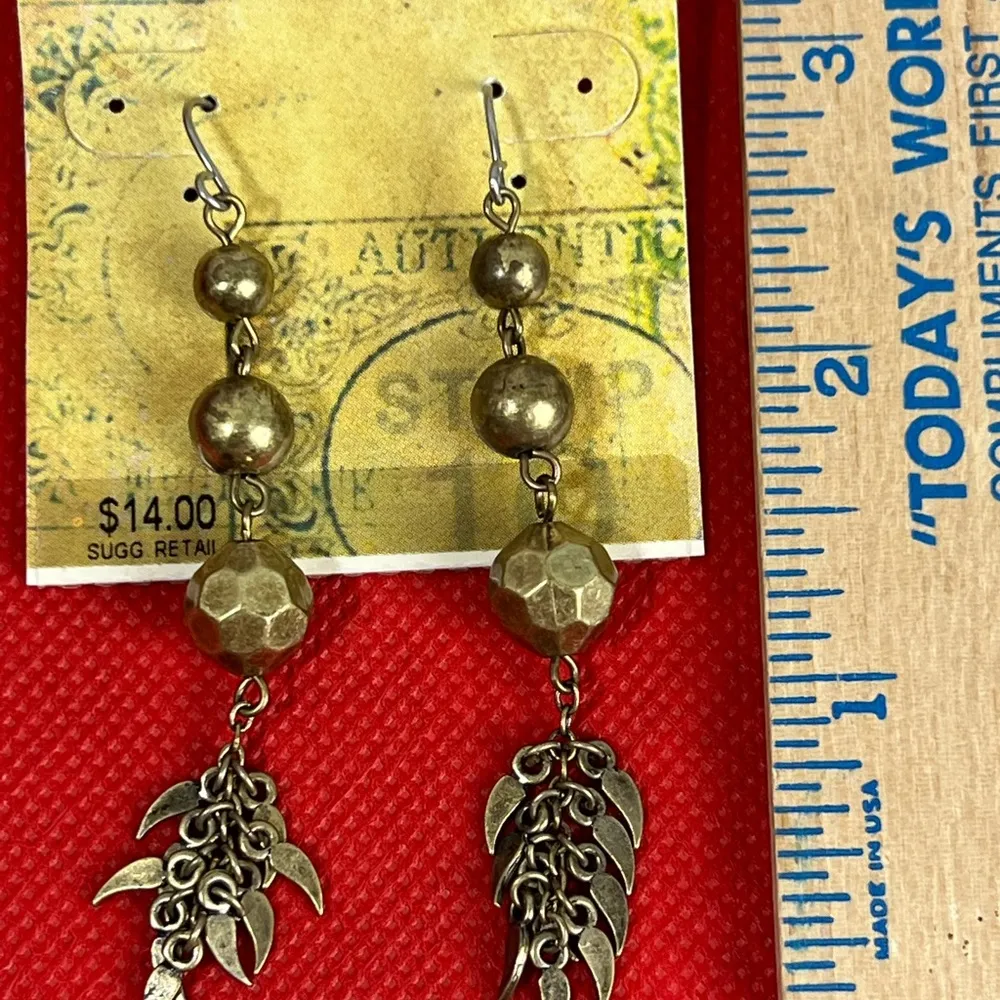 New Stamp 10 Bronze Color Distressed Beads Dangle Pierced Earrings - Image 4