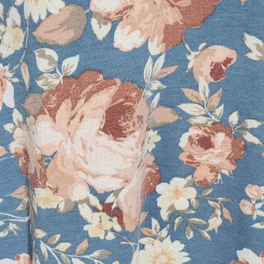 Andree by Unit Blue Floral Knit Top with Gray Raglan Sleeves Size 2X Floral Top - Image 5