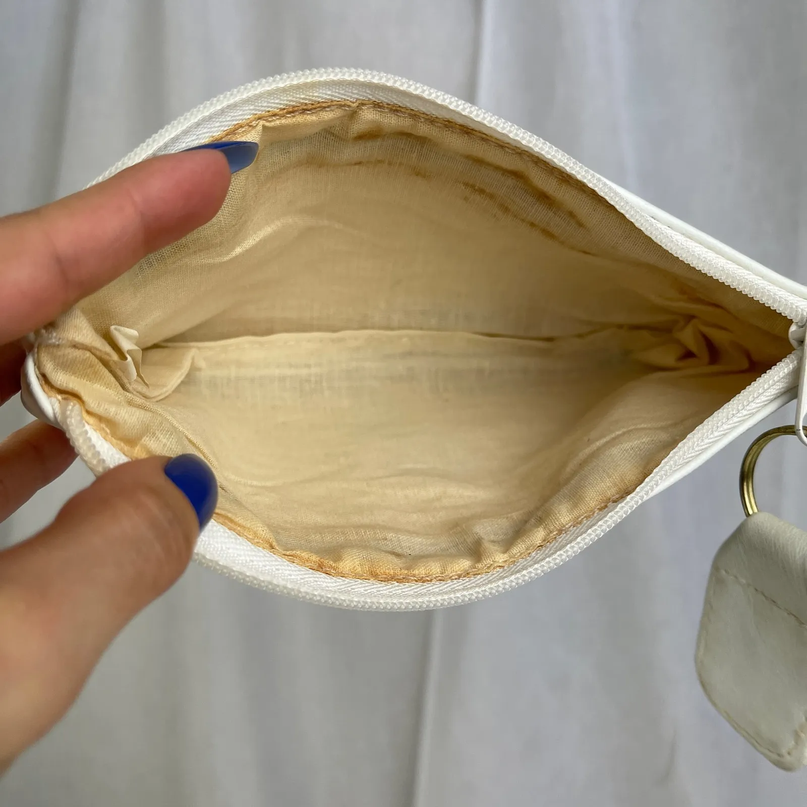 VTG 70s 80s White Leather Makeup Bag Travel Purse Coin Pouch Cosmetic Case - Image 10