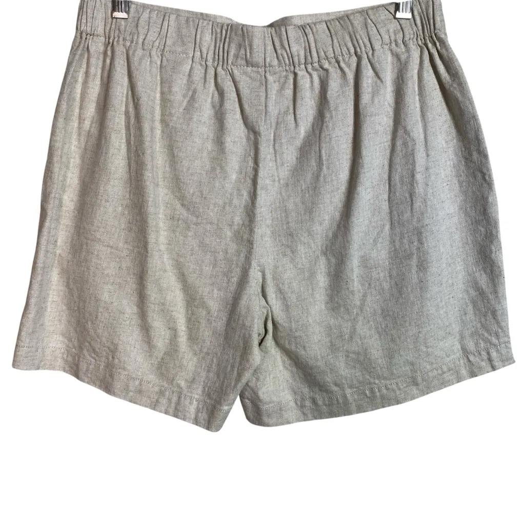Banana Republic Linen Shorts - Image 2