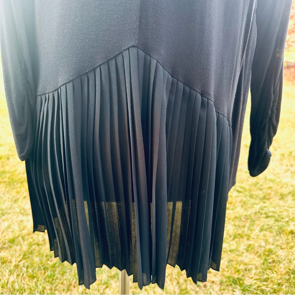 August Silk Black open cardigan w sheer pleats - Image 8
