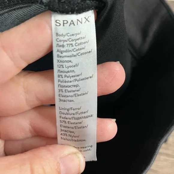 Spanx Vintage Wash Black Distressed Ankle Skinny Shapewear Pull On Jeans‎ XS - Image 4